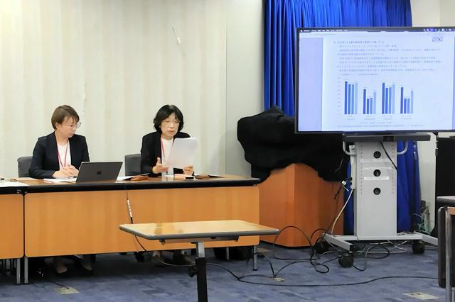 画像：「保育園を考える親の会」の記者会見