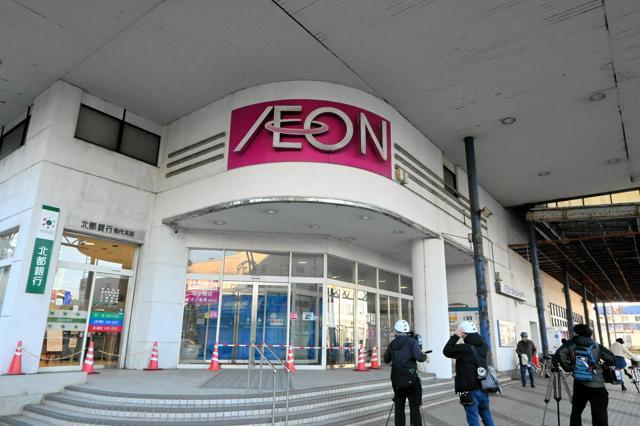 クマが入り込んだイオン能代店