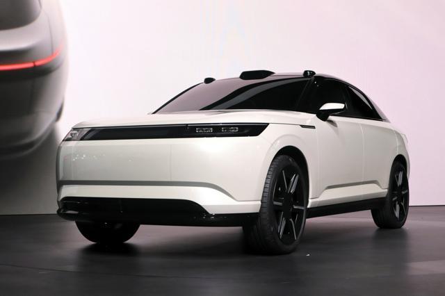 ソニー・ホンダモビリティが公開した電気自動車（EV）ブランド「アフィーラ」の新たな試作車