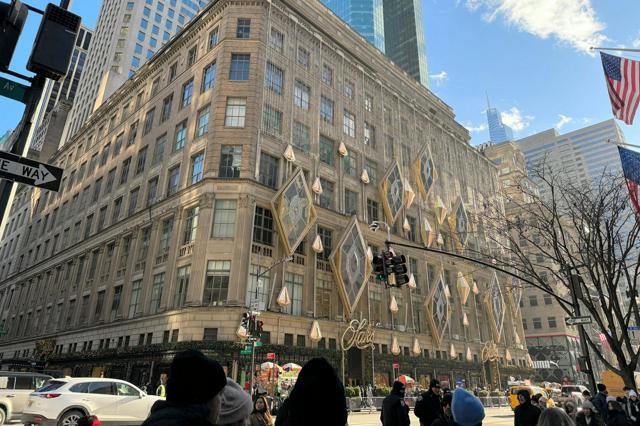 米ニューヨークの5番街にある百貨店「サックス・フィフス・アベニュー」