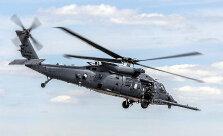 事故を起こした米軍ヘリコプターHH60の同型機