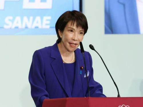画像：自民党総裁選の投票の前に、演説をする高市早苗さん