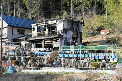 火災が起きた木造2階建て住宅