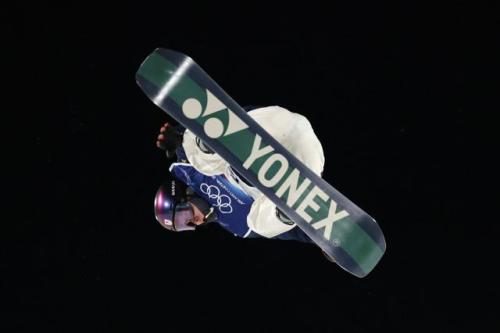 スノーボード男子ビッグエア決勝で1位の木村葵来の演技