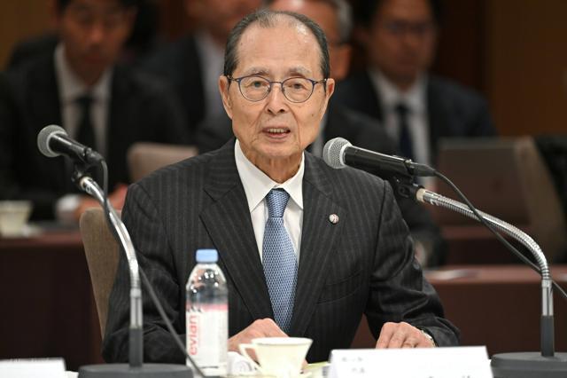 球心会の「BEYOND　OH!　VIJON　MEETING」であいさつする王貞治代表